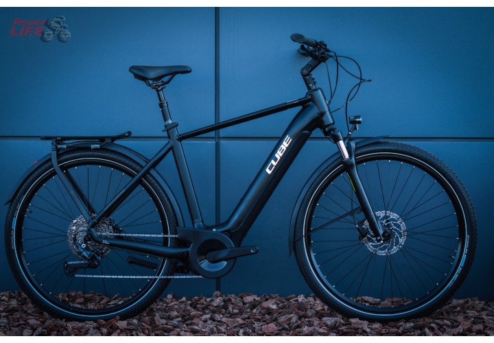 Cube Touring Hybrid Pro 625