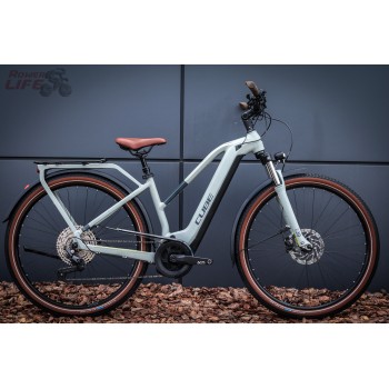 Cube Touring Hybrid Pro 625 Trapeze