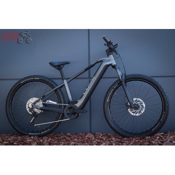  Cube Reaction Hybrid Race 750