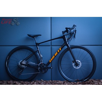 Giant REVOLT ADVANCED 3