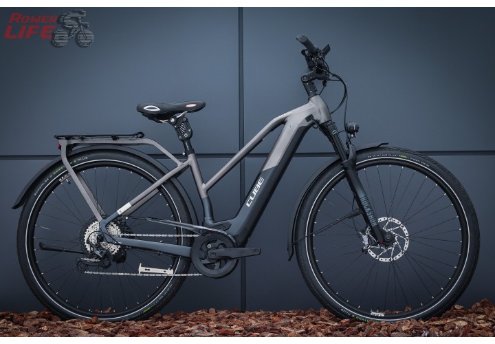 Cube Kathmandu Hybrid SLT 625