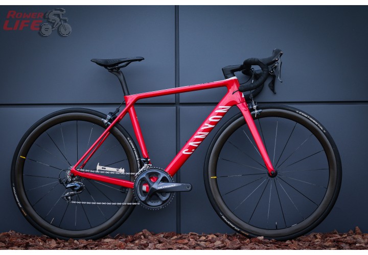 Canyon Ultimate CF SL Disc 8.0 Aero