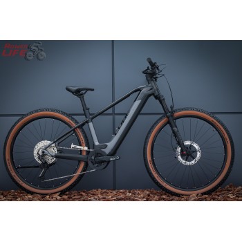 Cube Reaction Hybrid SLT 750