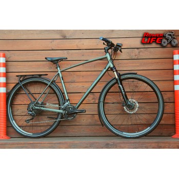 Specialized CrossTrail Elite EQ—Black Top Collection